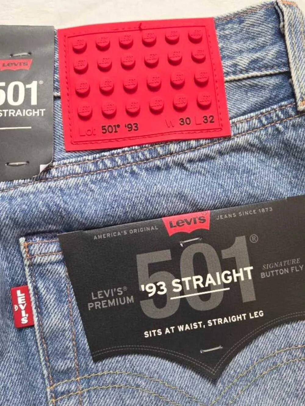 New 30x32 Levi's X Lego Collection colab 501 93' Straight Fit jeans
